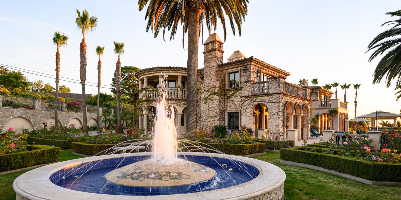 palos-verdes-art-jury.jpg