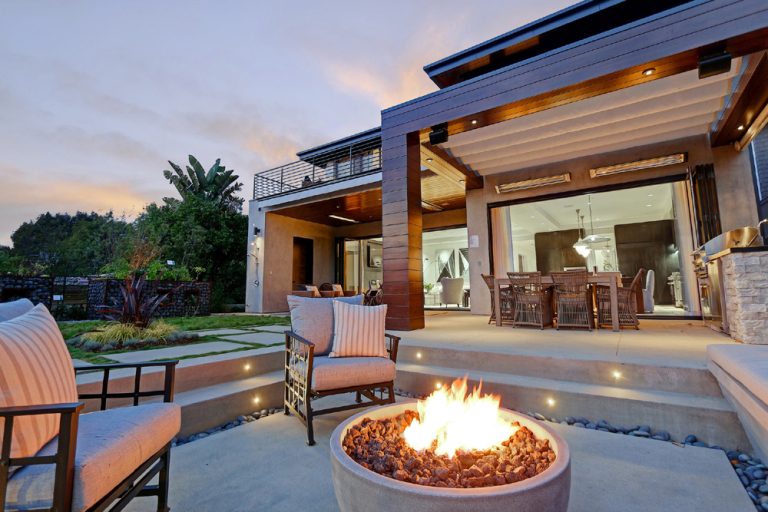 Luxury home in East Manhattan Beach