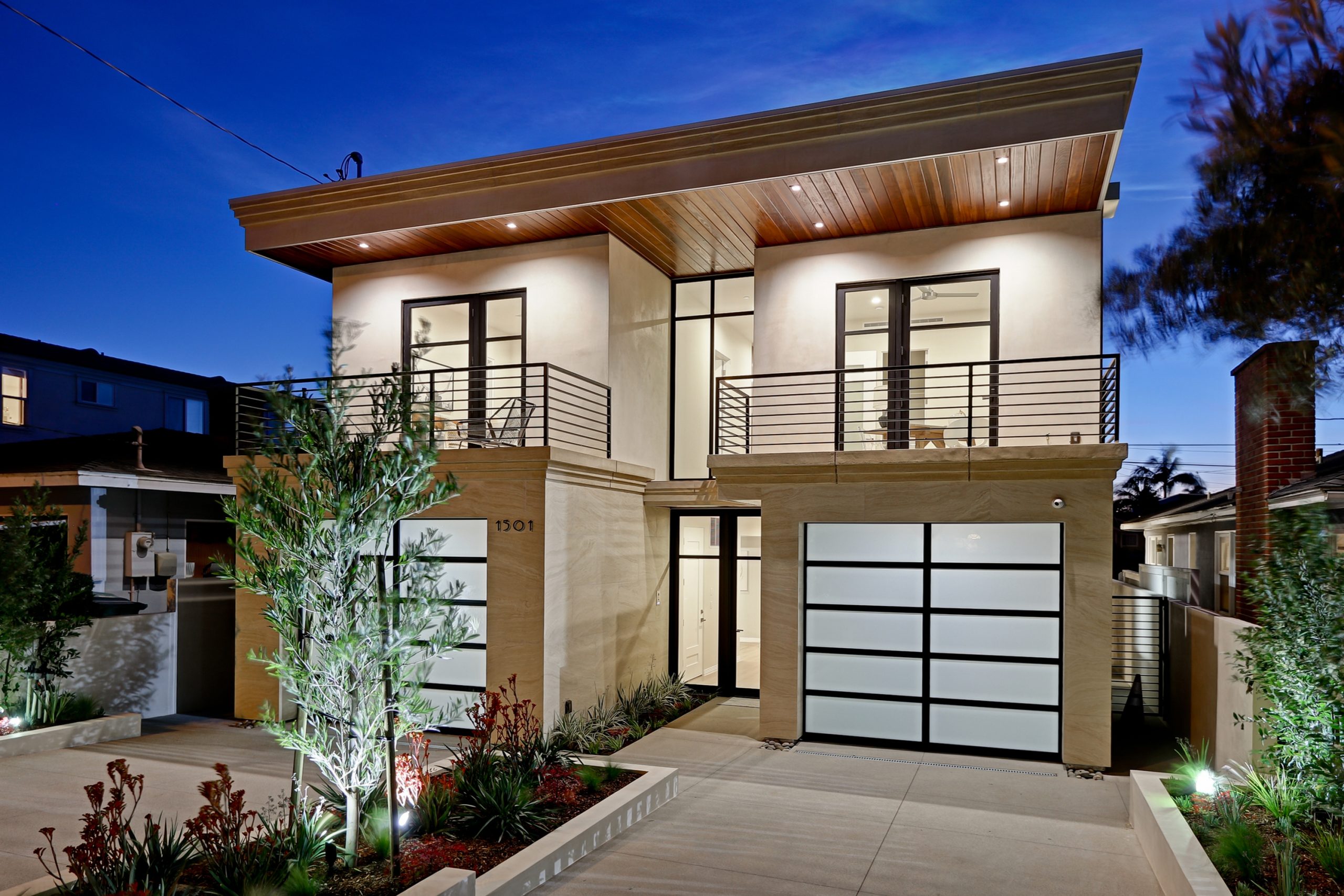 Modern new construction home in the Tree Section of Manhattan Beach in the South Bay
